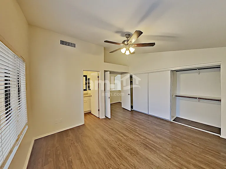 1345 N Brittany Ln — Photo 10