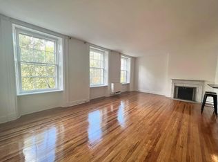 1018 Spruce St APT 3F, Philadelphia, PA 19107