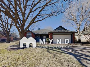 921 Short Line Blvd, Midlothian, TX 76065