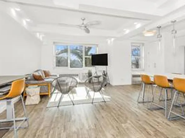 2465 Palisade Avenue image 18 of 24