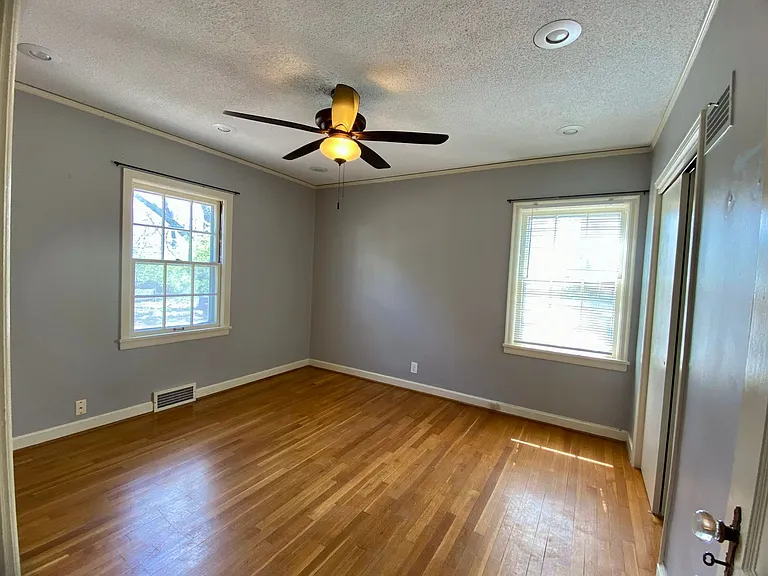 1825 Fairchild Ave — Photo 6