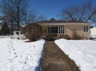 400 N Hannah Ave, Mount Morris, IL 61054
