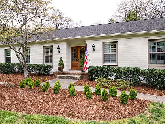 5th image of 1131 Stonewall Jackson Ct