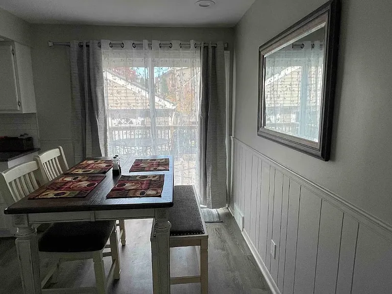 28515 Arlington Cir — Photo 3