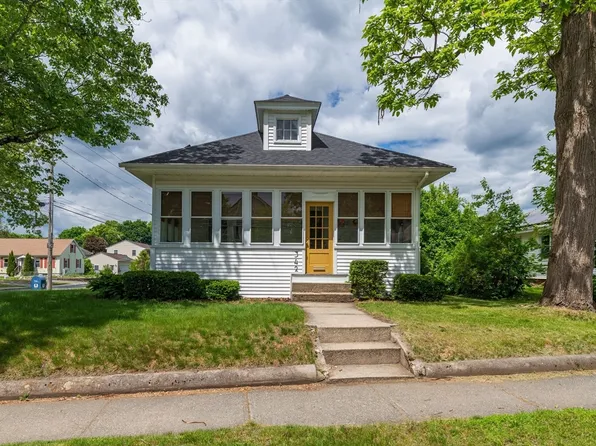 342 Davis St, Greenfield, MA 01301