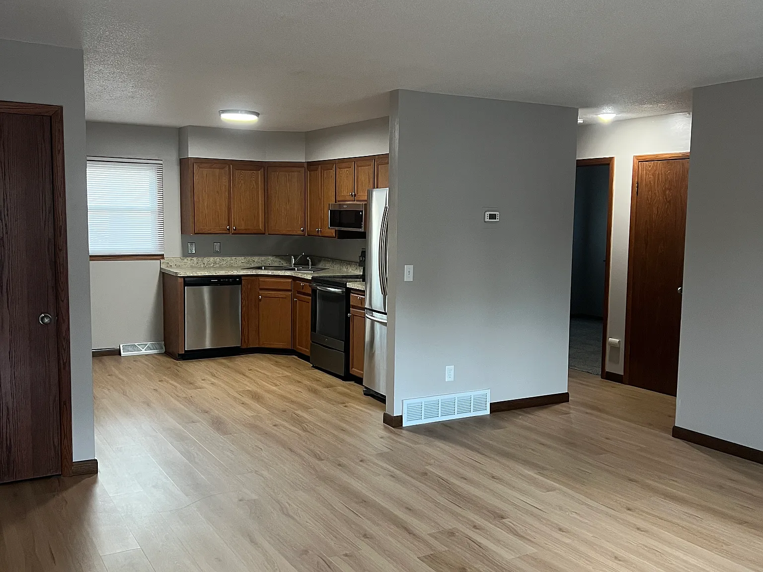 2 bed, 1680 sqft, $1,800 — Photo 4