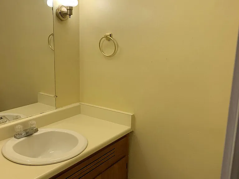 107 Nicholls Dr — Photo 8