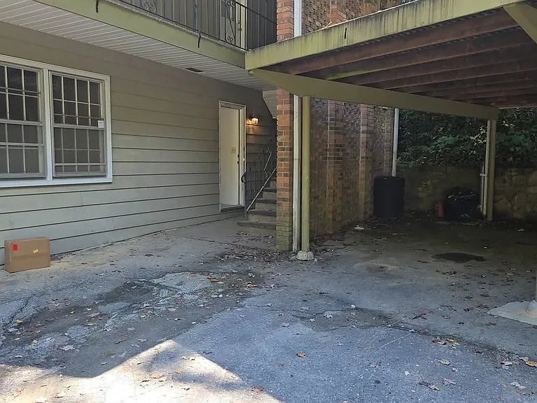 129 Westwood Dr #1 — Photo 7