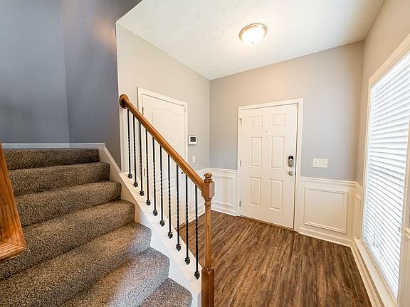 2nd image of 77 Brentwood Dr