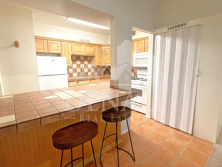 3750 N Country Club Rd #6 — Photo 10
