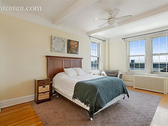4th image of 677 W End Ave APT 14D