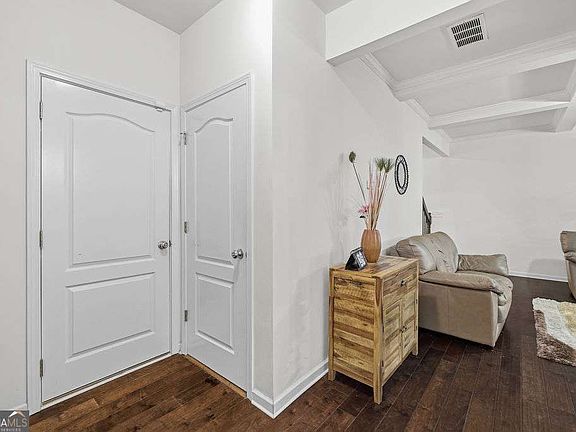 5th image of 3276 Spicy Cedar Ln