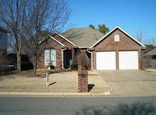 1825 N Richard Dr, Edmond, OK 73003