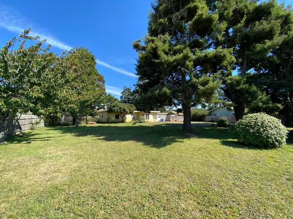 4061 Central Ave, McKinleyville, CA 95519