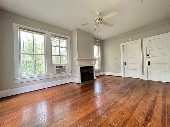 5th image of 414 NE 5th Ave APT 1