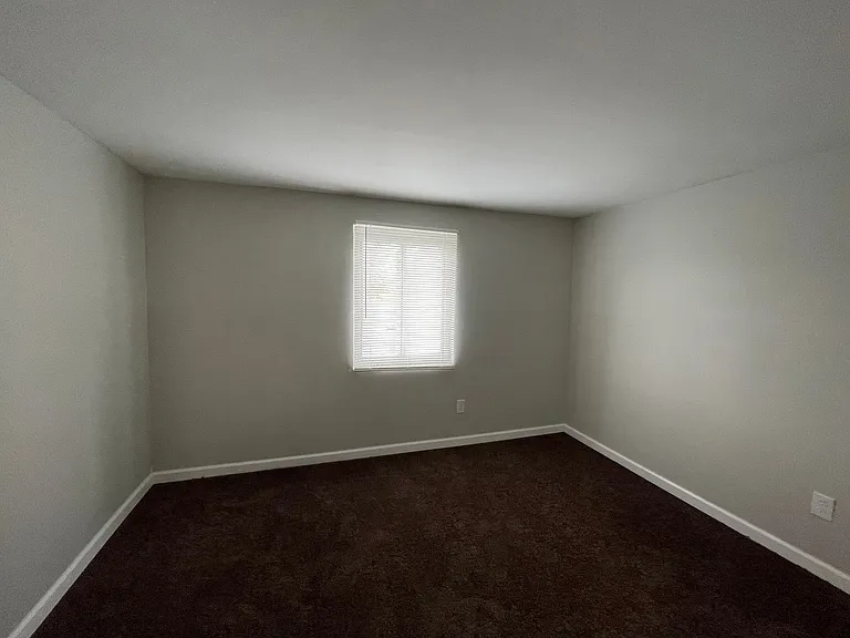 East Ridge Apartments — Photo 15