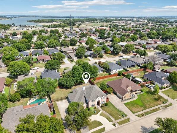 1321 Shell Beach Dr, Little Elm, TX 75068