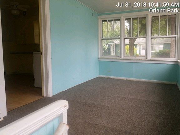 4th image of 14350 Brook Ave