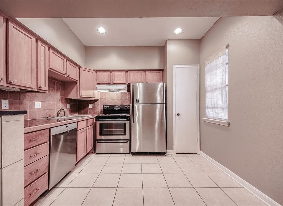 1st image of 2100 Tanglewilde St APT 632