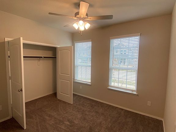4th image of 6033 Seguin Ct