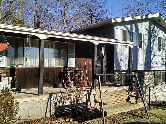 Porch w/ Barnwood siding