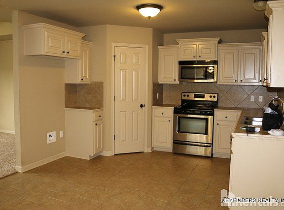 4th image of 33738 Crosscreek Dr