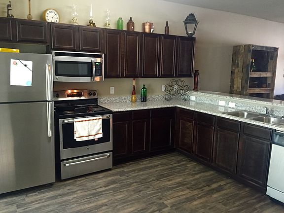 5th image of 6720 28th St APT 1402