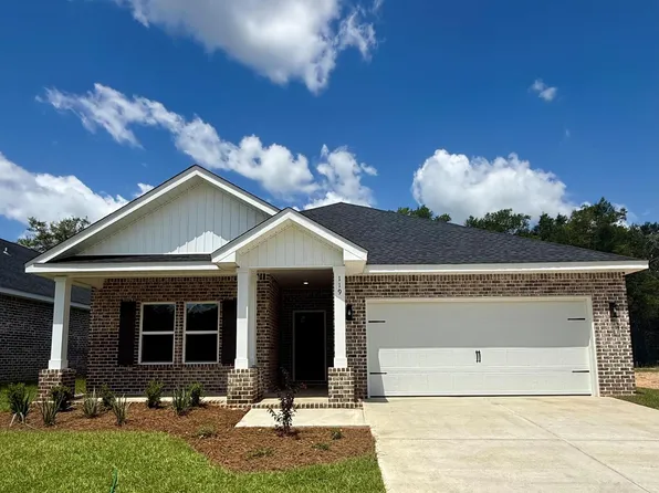 119 Spooner St, Defuniak Springs, FL 32433