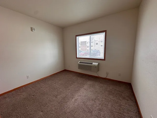 24th St. Apartments — Photo 42