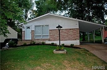 1st image of 522 Apex Dr