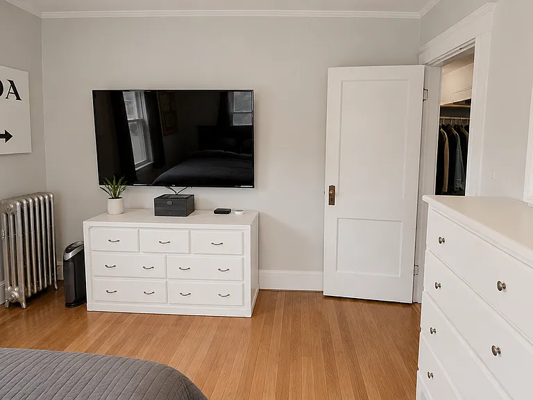 18A Bond St #1 — Photo 14