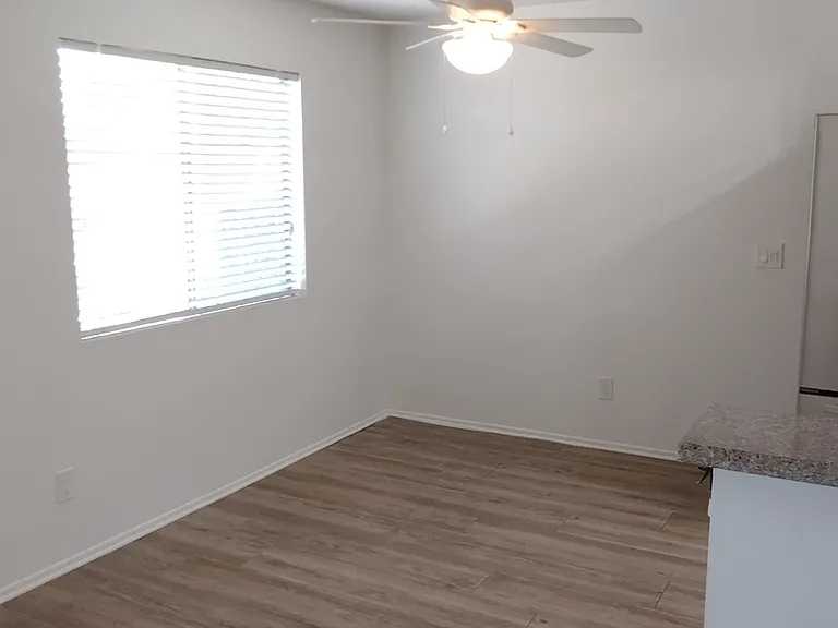 790 Juanita Ave #B — Photo 9