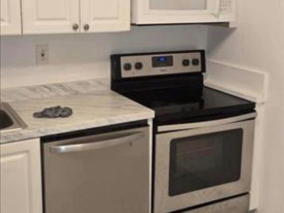 3rd image of 5100 SW 41st St APT 105