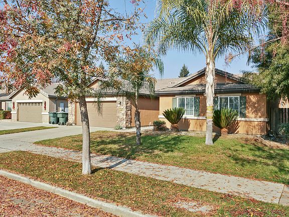 3rd image of 4740 W Nellis Ave
