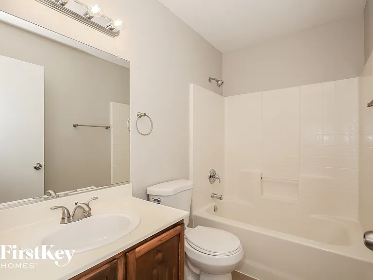 5313 Fall Meadows Ave — Photo 13