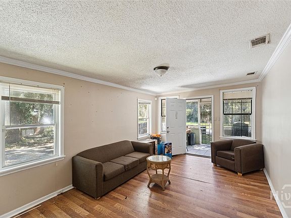 5th image of 3808 Elmdale Avenue