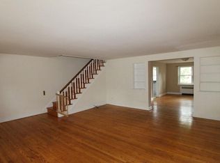 218 E Durard St, Philadelphia, PA 19119