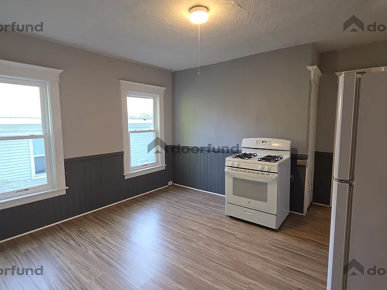 41 Freeland St #3 — Photo 3