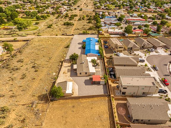 3rd image of 1152 Calle Atajo