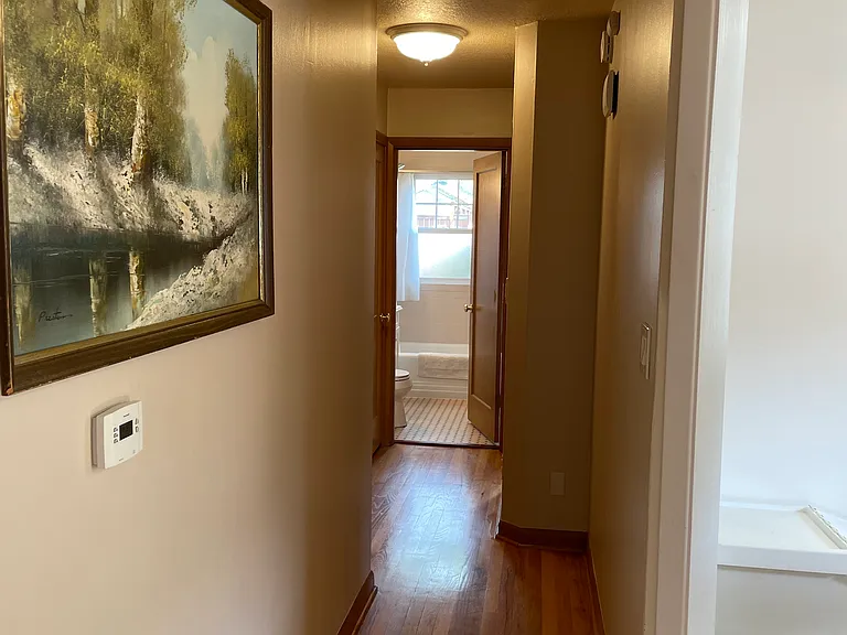 NE 57th Ave — Photo 15