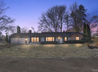 5041 W Maple Rd, West Bloomfield, MI 48322