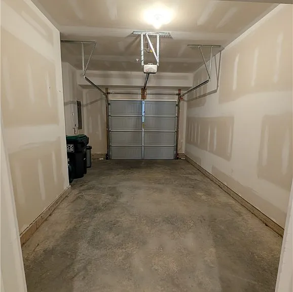2715 Acadia Dr — Photo 4