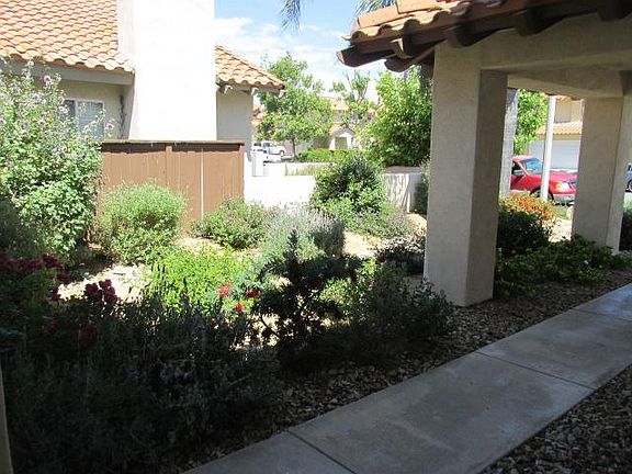 2nd image of 40155 Ravenwood Dr