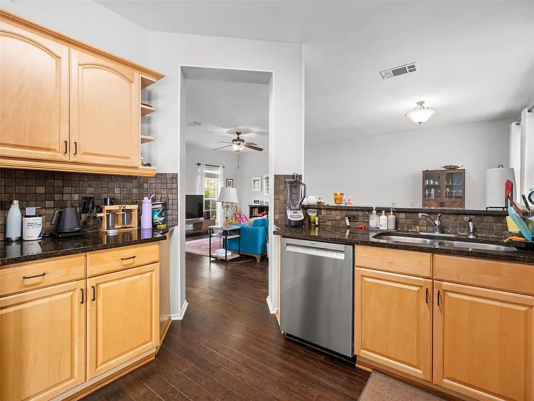 6630 Hillside Terrace Dr — Photo 9