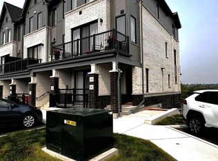 160 Densmore Rd #1402, Cobourg, ON K9A 0X7