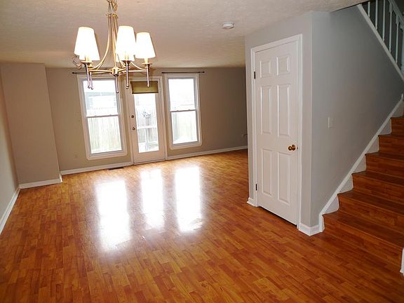 5th image of 846 S Woodlyn Dr