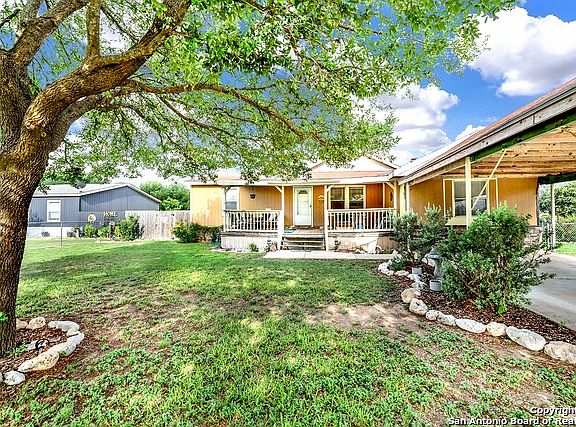 4th image of 1702 Avenue A