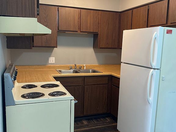 4th image of 221 Brookeridge Dr APT 2