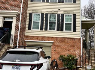 1208 Heritage Commons Ct, Reston, VA 20194