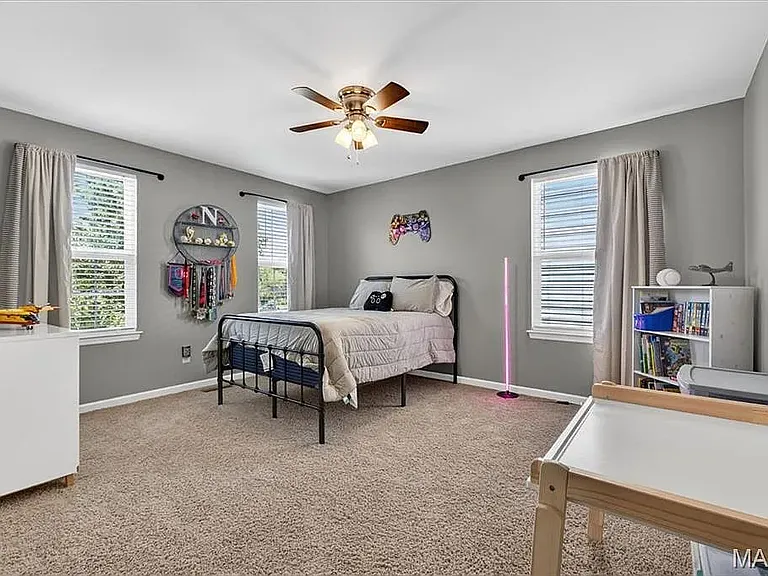 7146 Welsh Dr — Photo 32